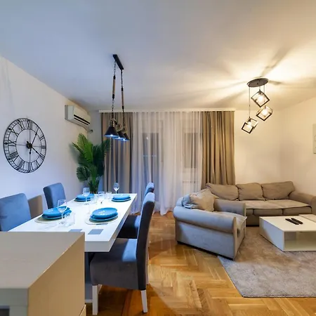 Apartment Six - Free Parking